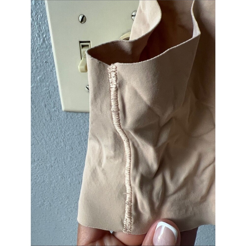 Seamless Nude Wireless -Bralette - Nude View 6
